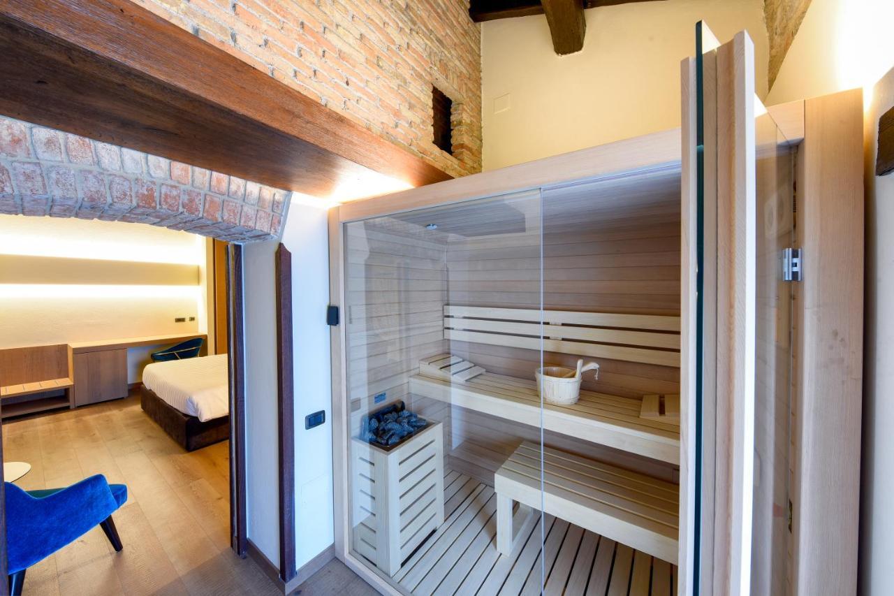 Relais & Spa Castello Di Casiglio 에르바 외부 사진