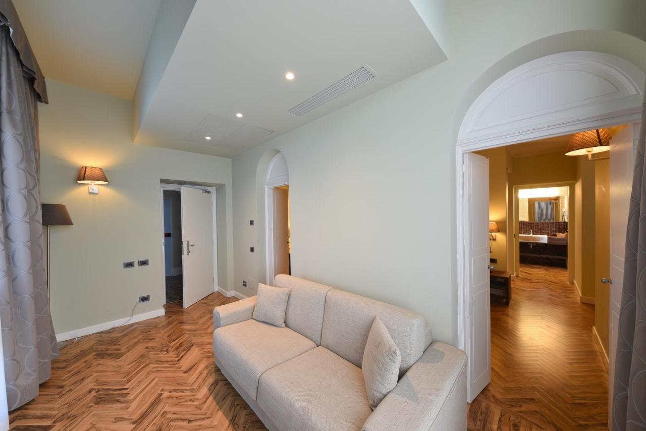 Relais & Spa Castello Di Casiglio 에르바 외부 사진
