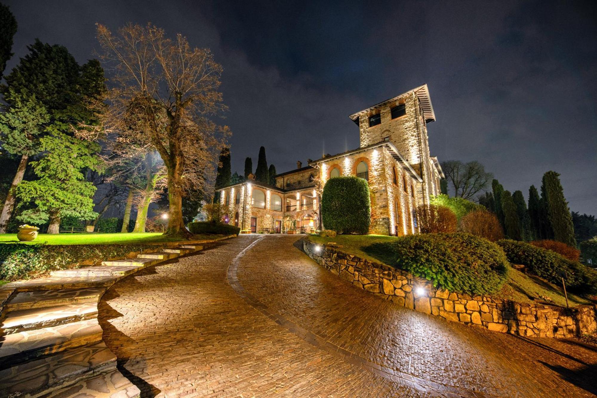 Relais & Spa Castello Di Casiglio 에르바 외부 사진